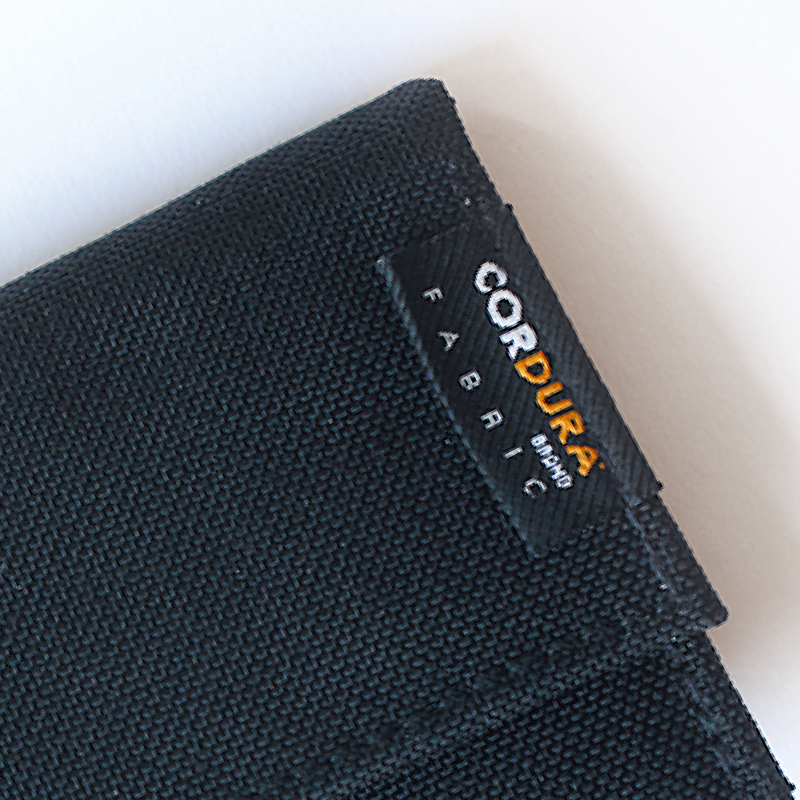 コーデュラナイロントラベルウォレット-09